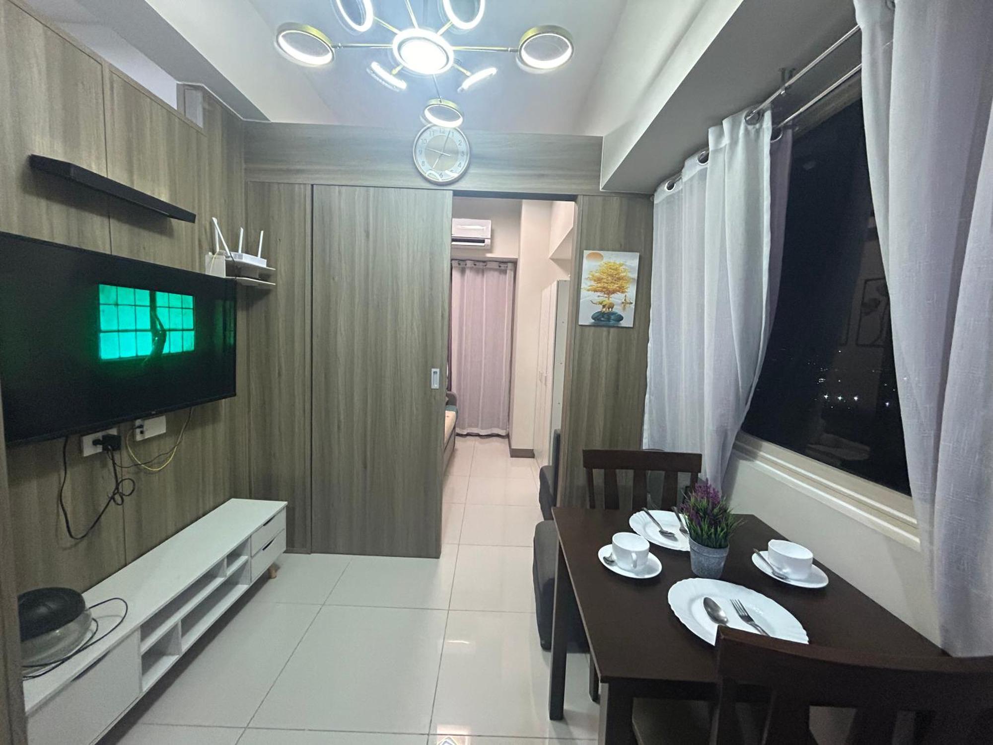 2Br Coast Residences Manila Exteriér fotografie