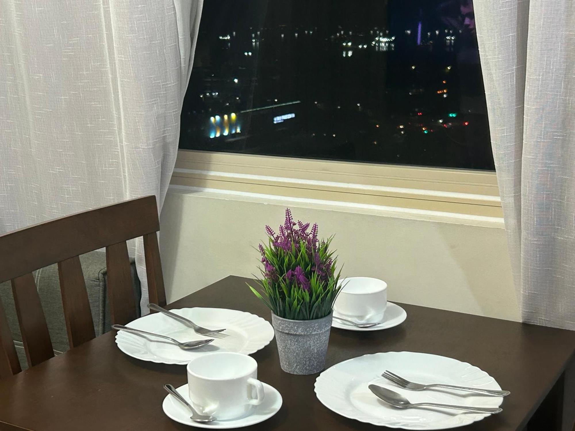 2Br Coast Residences Manila Exteriér fotografie
